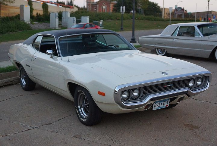 Plymouth Satellite Police Car (1972)