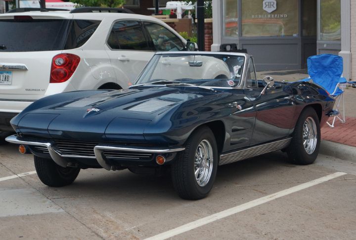 1963 Chevrolet Corvette Sting Ray Convertible
