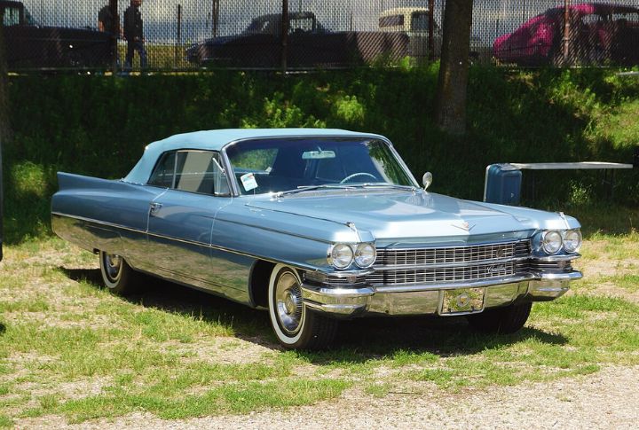 Cadillac Series 62