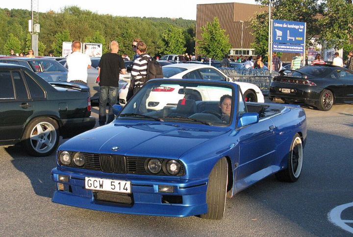BMW E30 325i Convertible