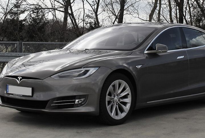 Tesla Model S Plaid