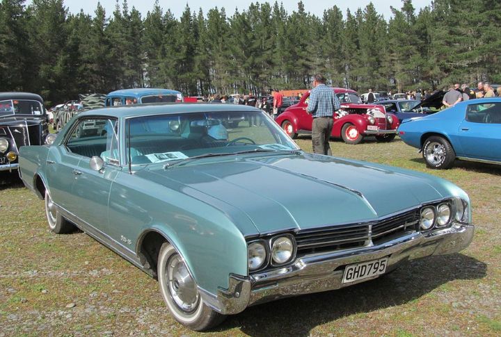 1966 Oldsmobile Delta 88