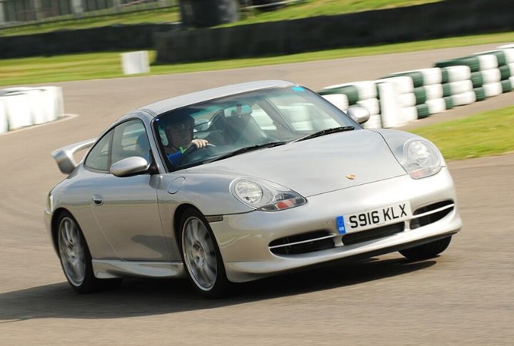 Porsche 911 Carrera 996
