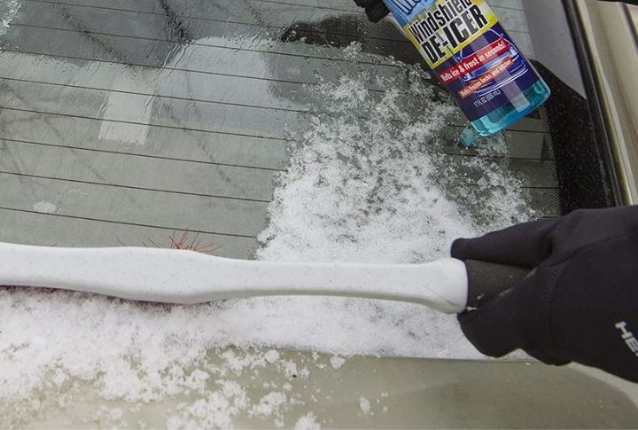 Use Windshield De-Icer Nozzles For Clear Cold-Weather Driving