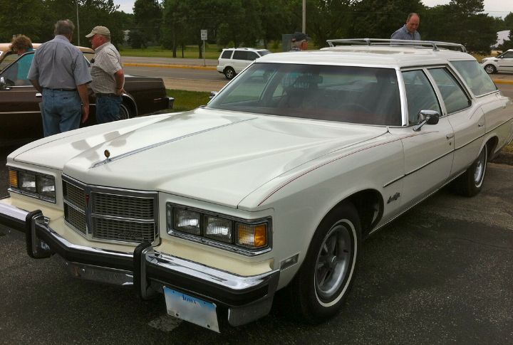 Pontiac Safari Grand