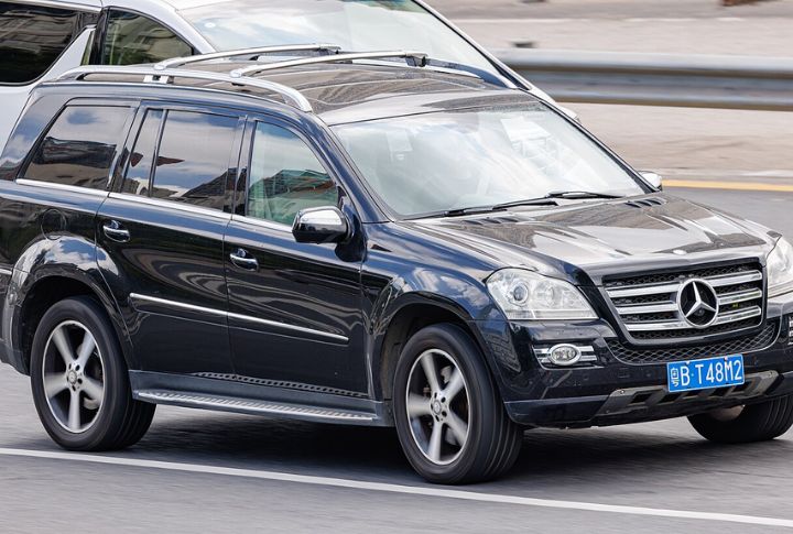 Mercedes-Benz GL-Class (2007–2012)