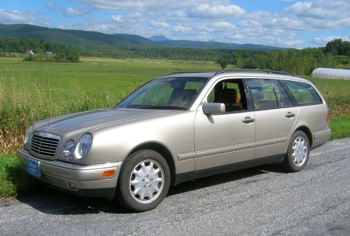 Mercedes-Benz E320 Wagon