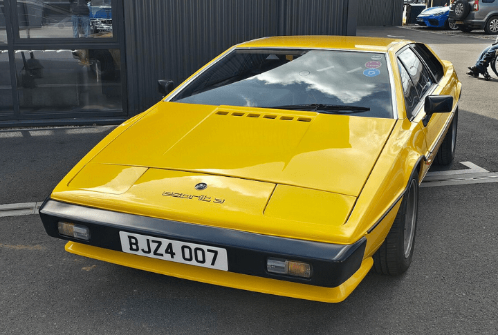 Lotus Esprit