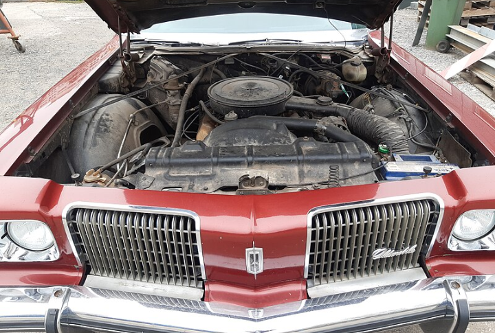 Oldsmobile 330 V8 (Jetfire Rocket)