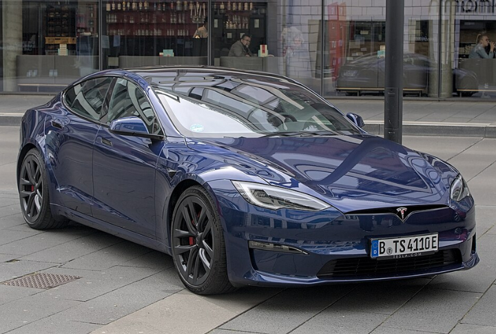 Tesla Model S Plaid