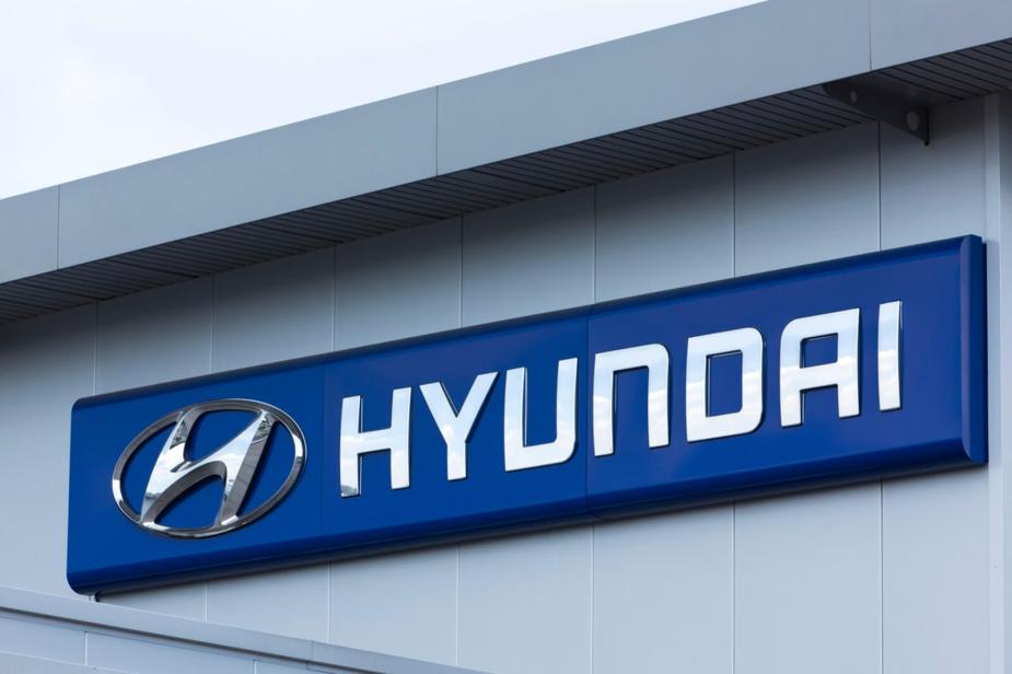 A Hyundai sign at one of the brand's businesses.