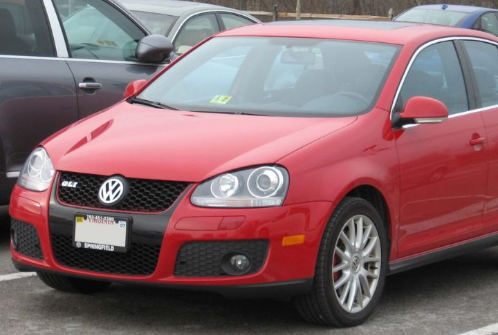 Volkswagen Jetta GLI (Manual)