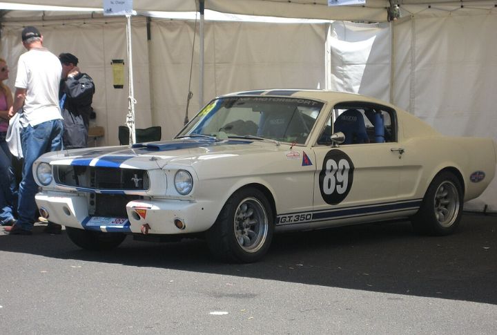 1965 Shelby GT350R: 360 HP