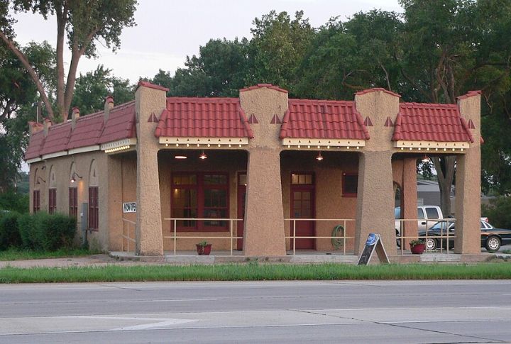 Shady Bend Gas Station, Grocery & Diner – Grand Island, Nebraska
