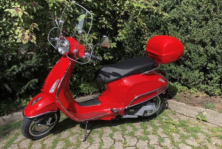 10 Must-Know Details For Anyone Dreaming Of A Vespa