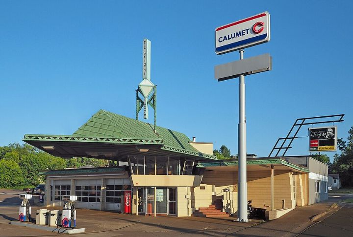 Frank Lloyd Wright–Designed Gas Station Proposal – Cloquet, Minnesota