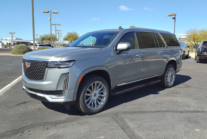 Cadillac Escalade ESV