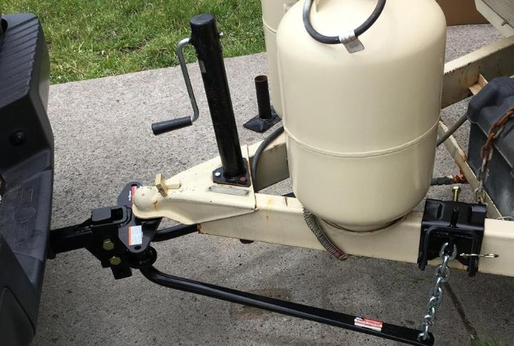 Use A Weight Distribution Hitch