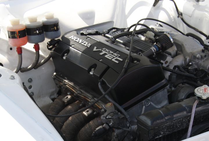 Versatile SOHC And DOHC Configurations