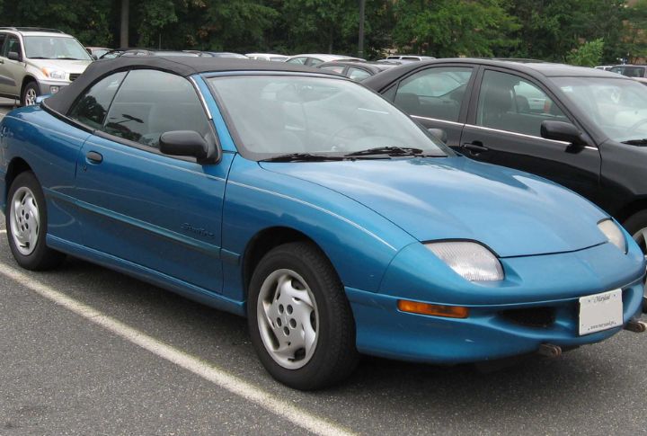 Pontiac Sunfire (1995–2005)
