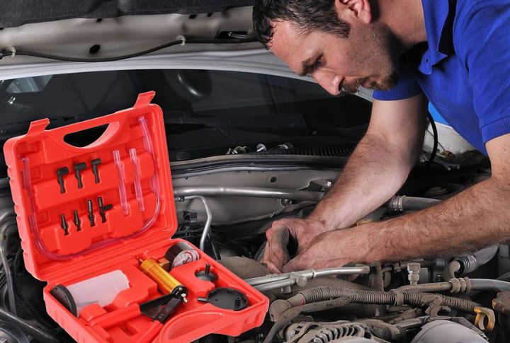 Pittsburgh Automotive Brake Bleeder Kit