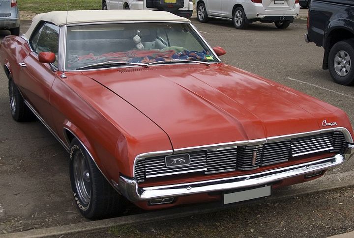 Mercury Cougar XR-7
