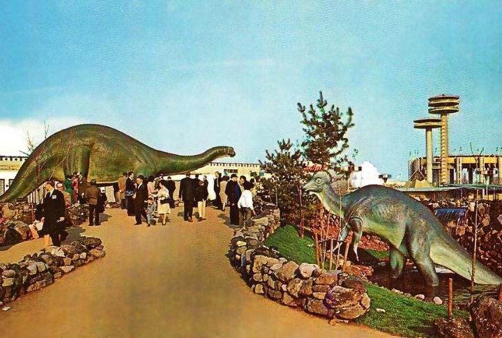 Sinclair’s Dinoland: New York World’s Station