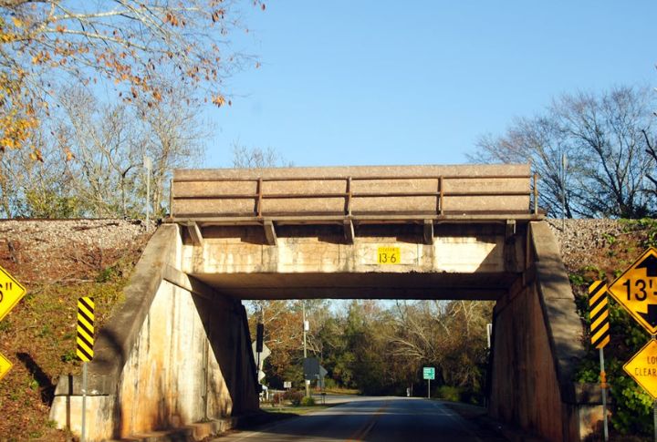 Respect Bridge And Overpass Clearance