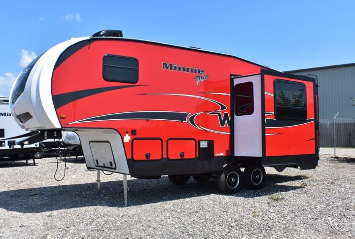 Winnebago Minnie Plus


