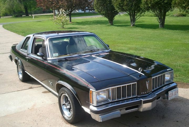 Pontiac Phoenix (1977–1984)
