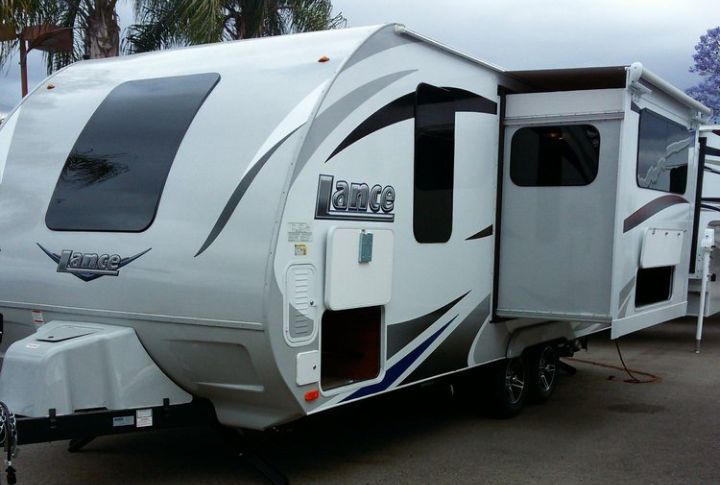 Lance 1985 Travel Trailer