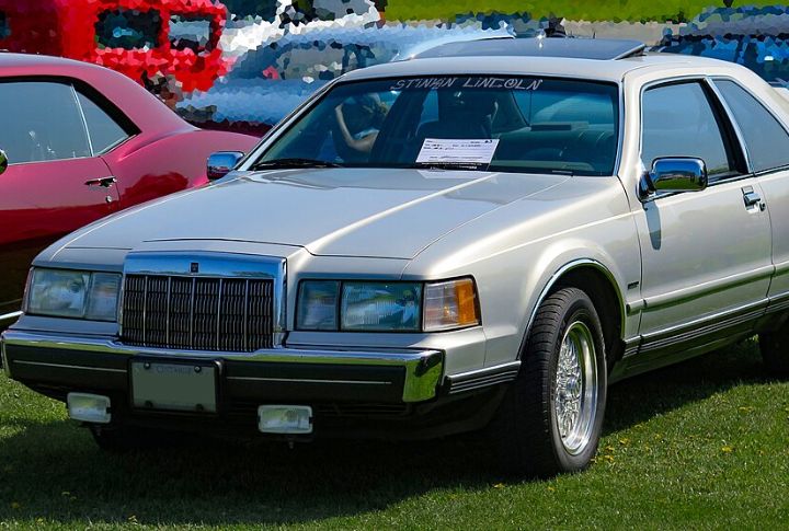 Lincoln Mark VII LSC
