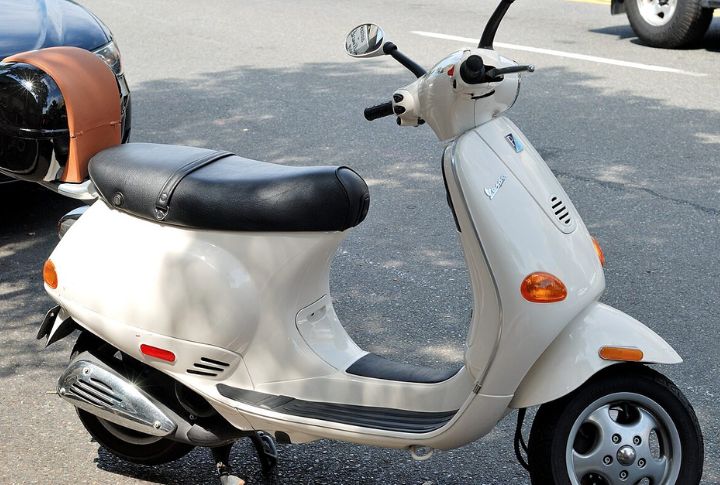 Vespa ET4