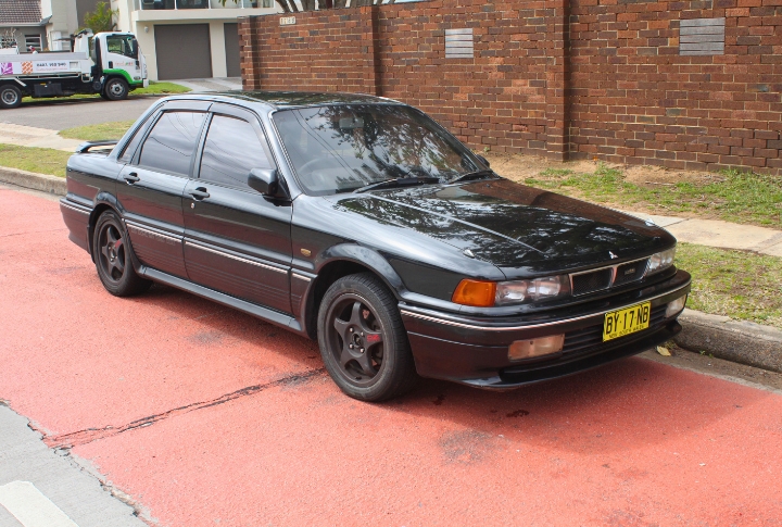 Mitsubishi Galant VR-4