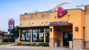 Taco Bell restaurant exterior
