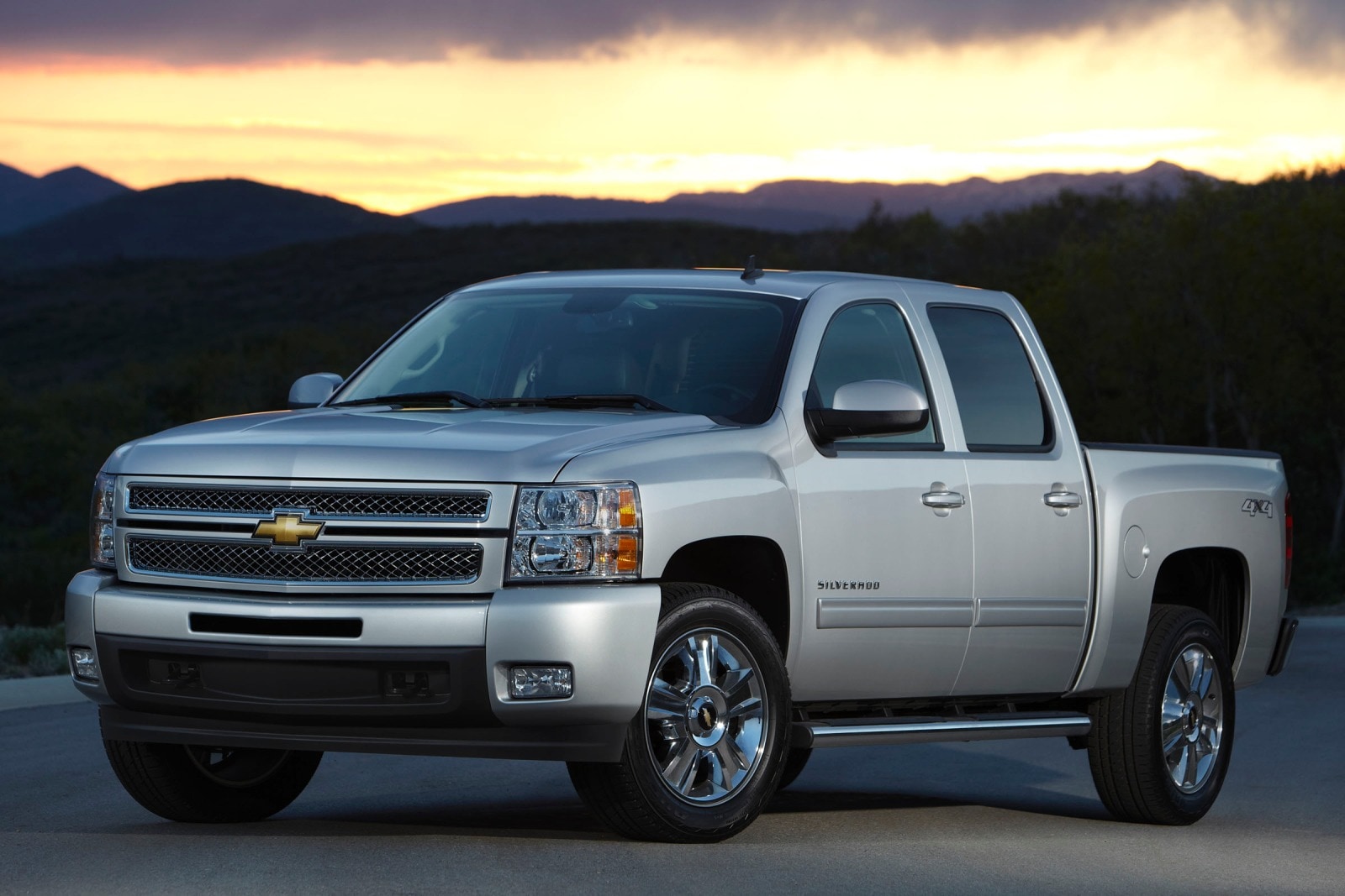 The 2012 Chevy Silverado 1500 at dusk