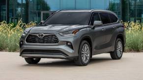 The 2025 Toyota Highlander in the city