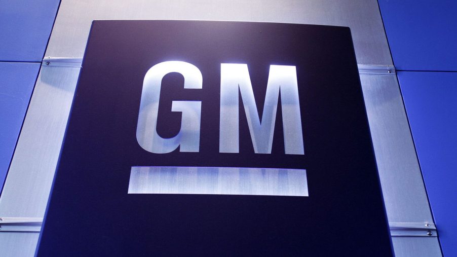GM logo