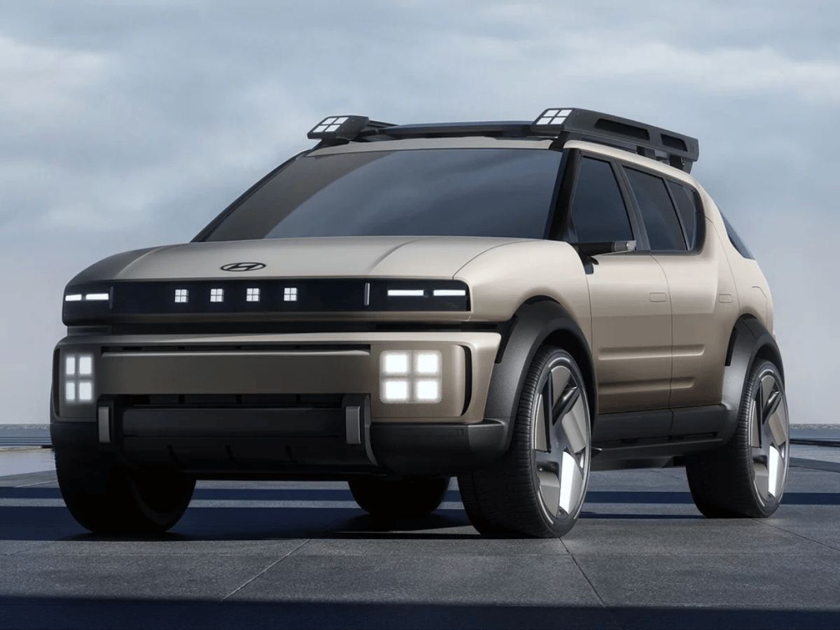 The Hyundai Initium Concept outdoors 