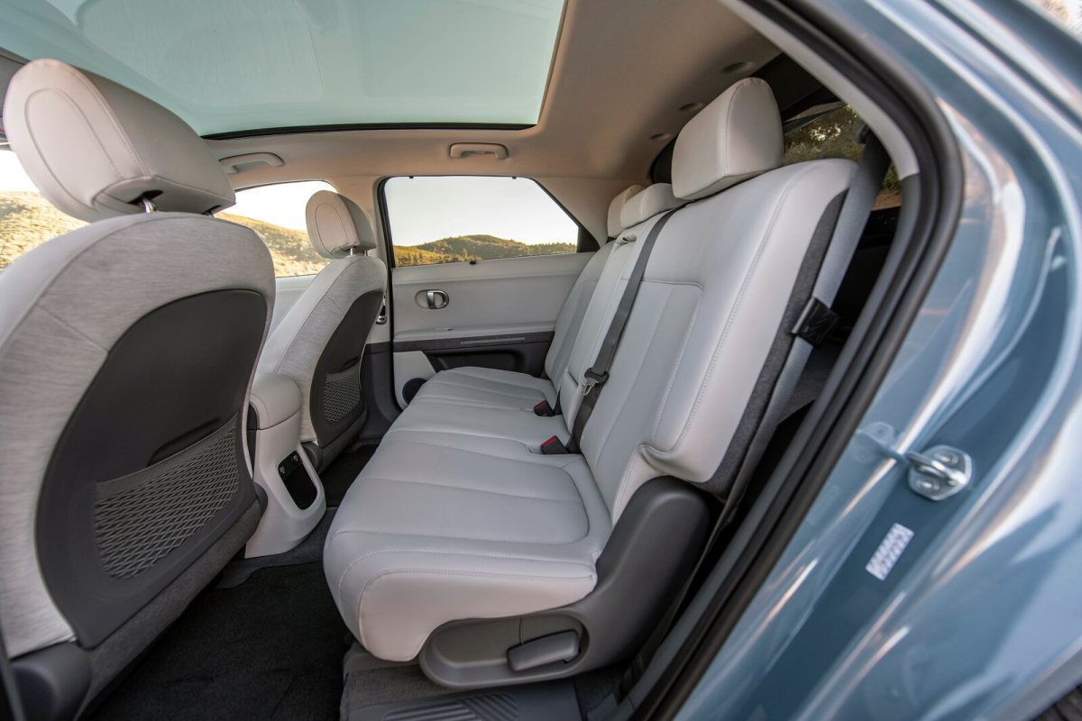 'It's Not Right' – 2023 Hyundai Owner Slapped With $12,000 Repair Bill Over a Spilled Water Bottle