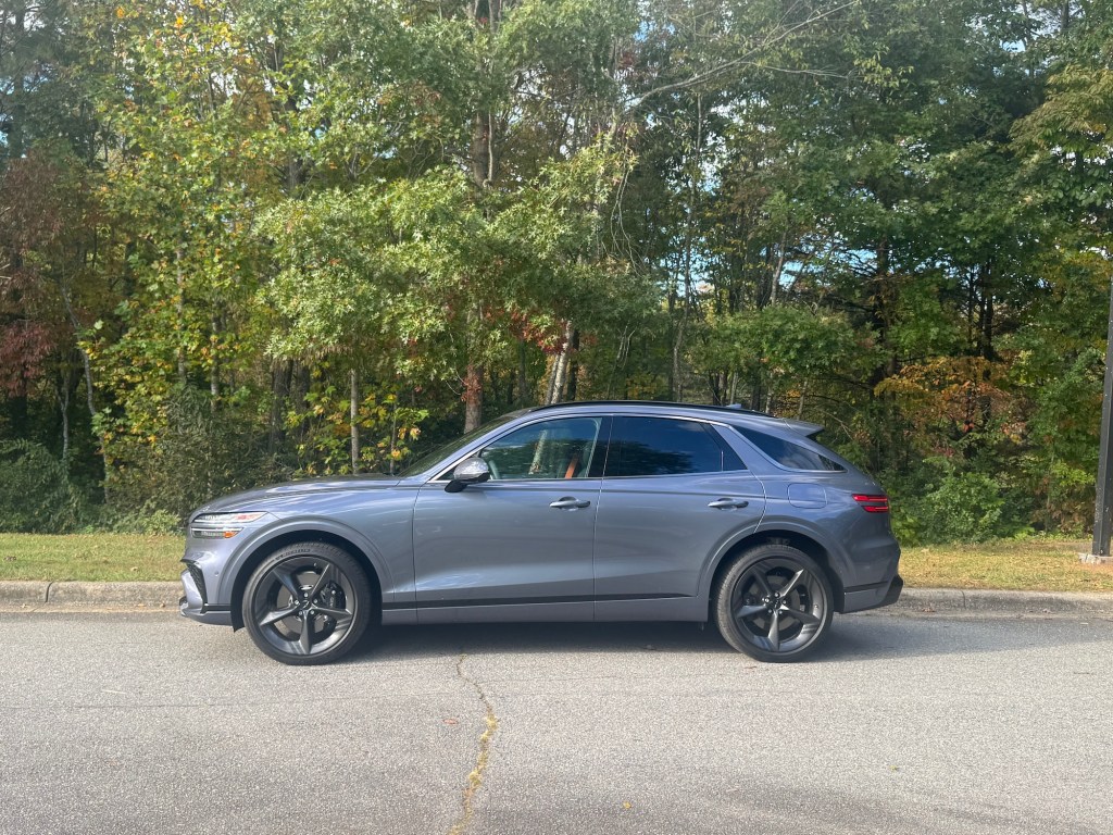 A side view of the 2026 Genesis GV70
