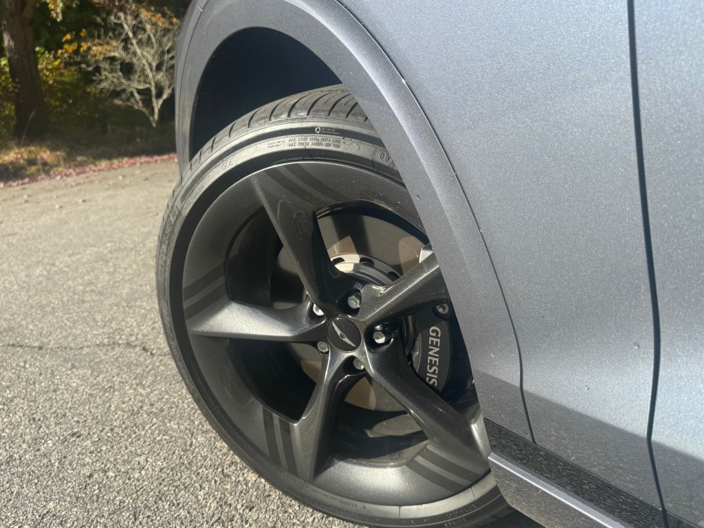 The tire of the 2026 Genesis GV70