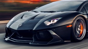Lamborghini-Aventador