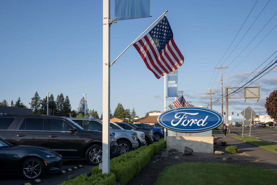 Ford dealership exterior sign