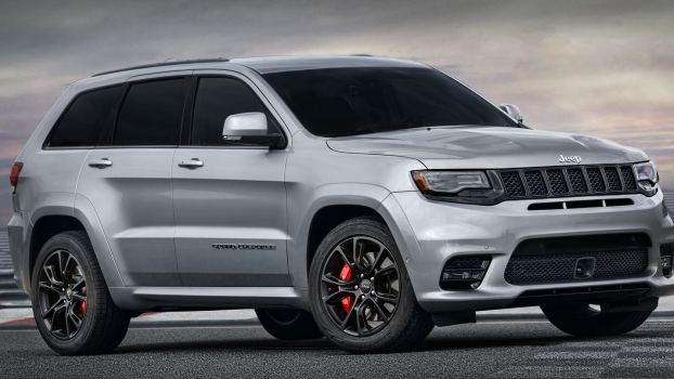 A silver 2017 Jeep Grand Cherokee SRT in right front angle view