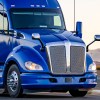 Bright-blue-powerful-big-rig-semi-truck