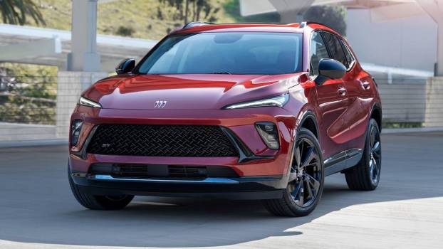 The 2025 Buick Envision on cement