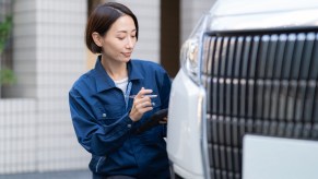 Buyer inspects car for VIN swapping