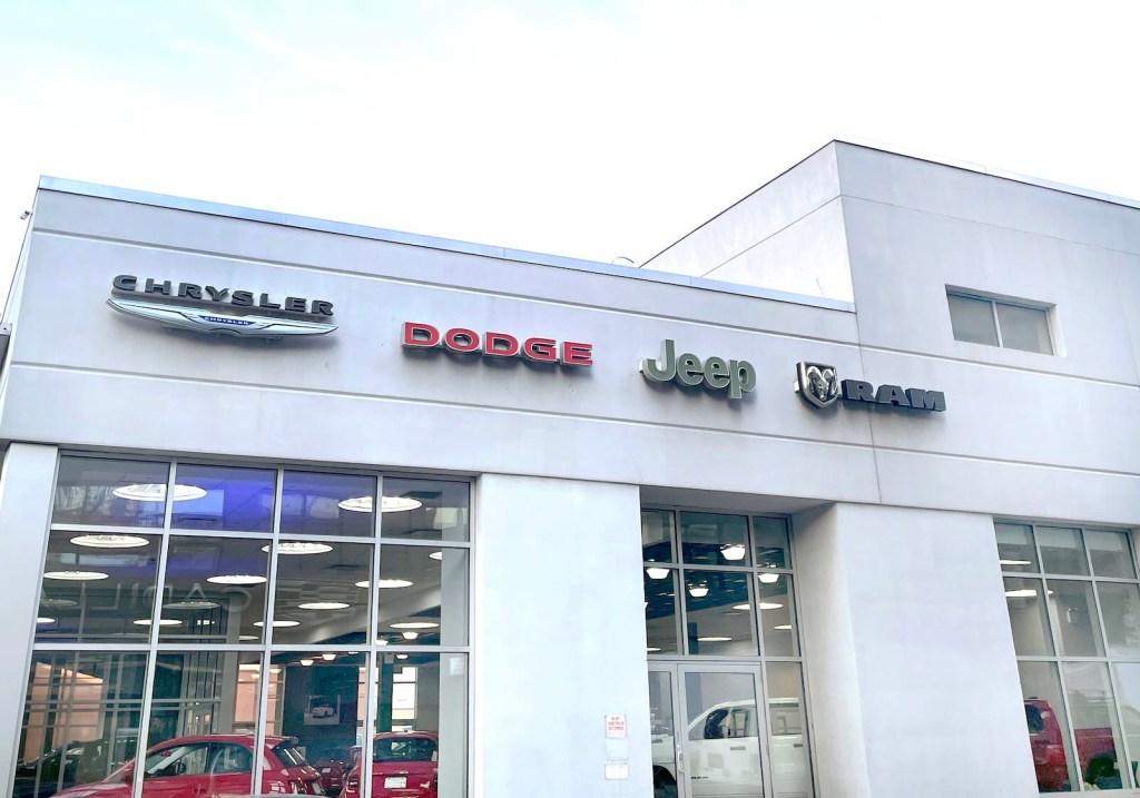 Showroom for Chrysler, Dodge, and Jeep cars.