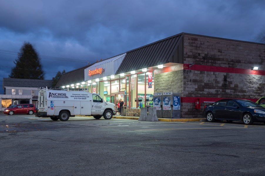 A Speedway gas station building